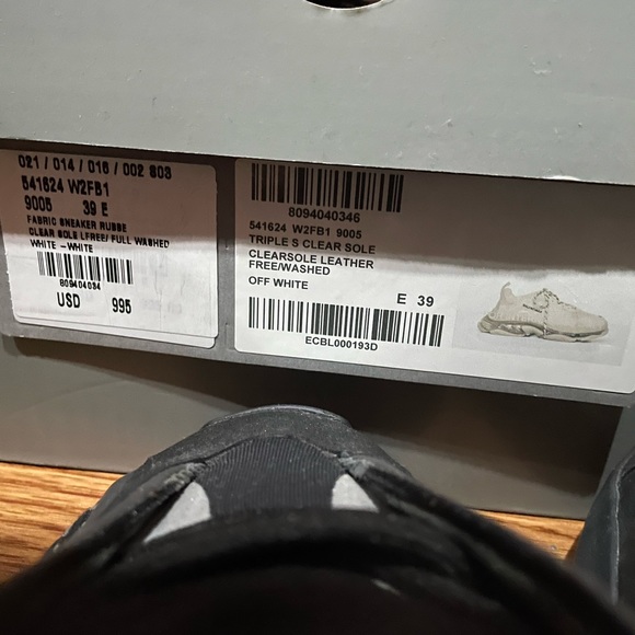 Balenciaga Triple S Sneaker - Picture 3 of 4